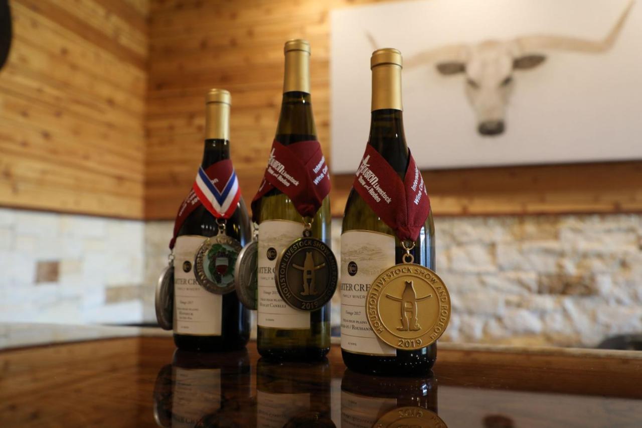 Carter Creek Winery Resort & Spa Johnson City Esterno foto